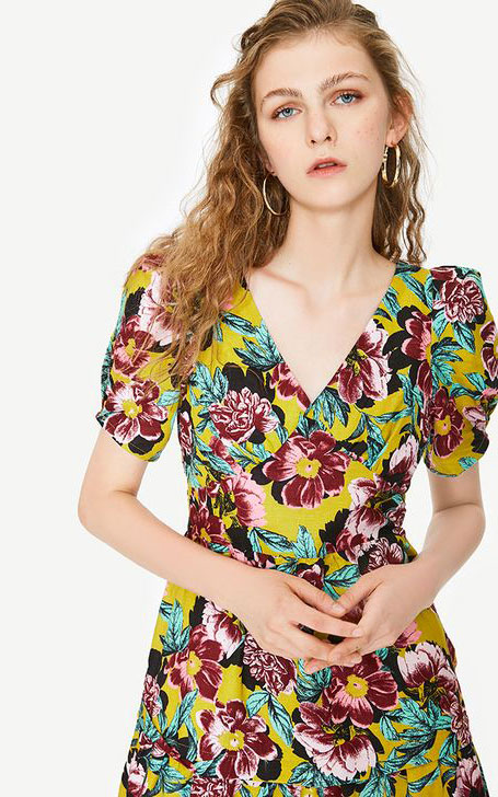 Floral print trend- led fashion textile print design by GM Print Design